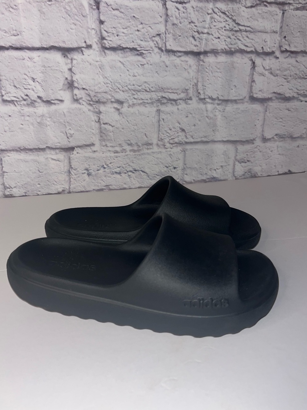 Adidas Adilette Lumia Slides Youth Girls  Size 5 Black Slip On Sandals  Boys